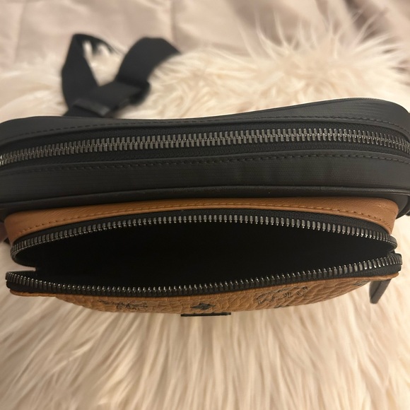 Authentic MCM Crossbody - Picture 4 of 10